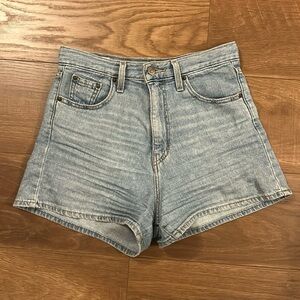 Levi’s High Loose Shorts